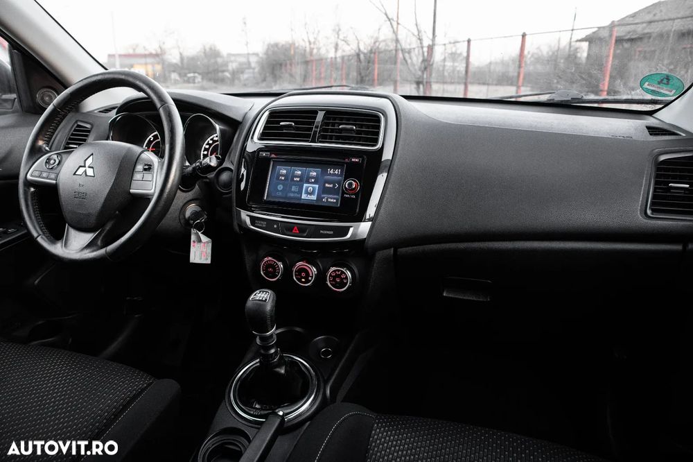 Mitsubishi ASX 1.8 DI-D 2WD Instyle - 10