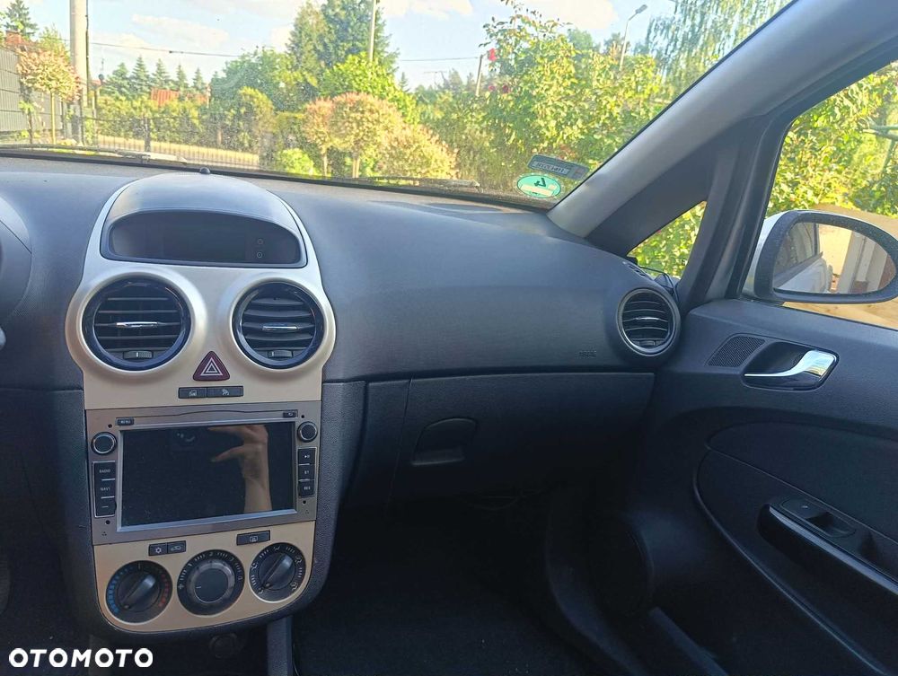 Opel Corsa - 6