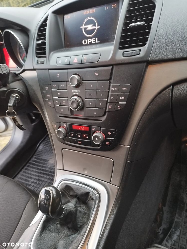 Opel Insignia - 10