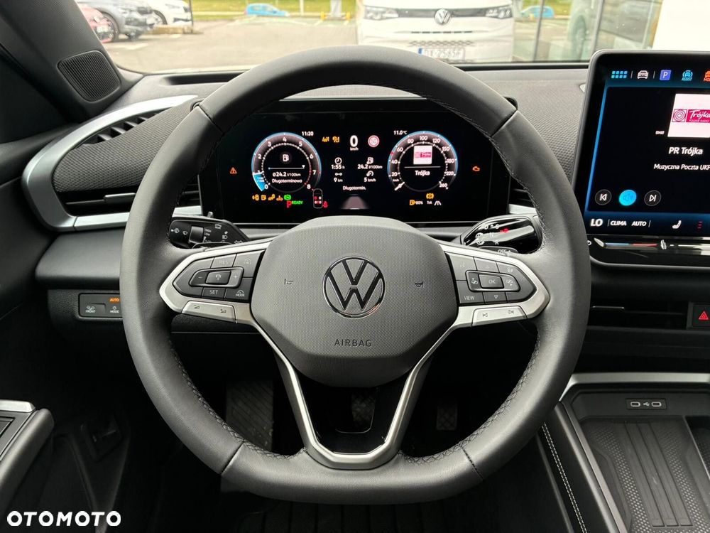 Volkswagen T-Roc - 9