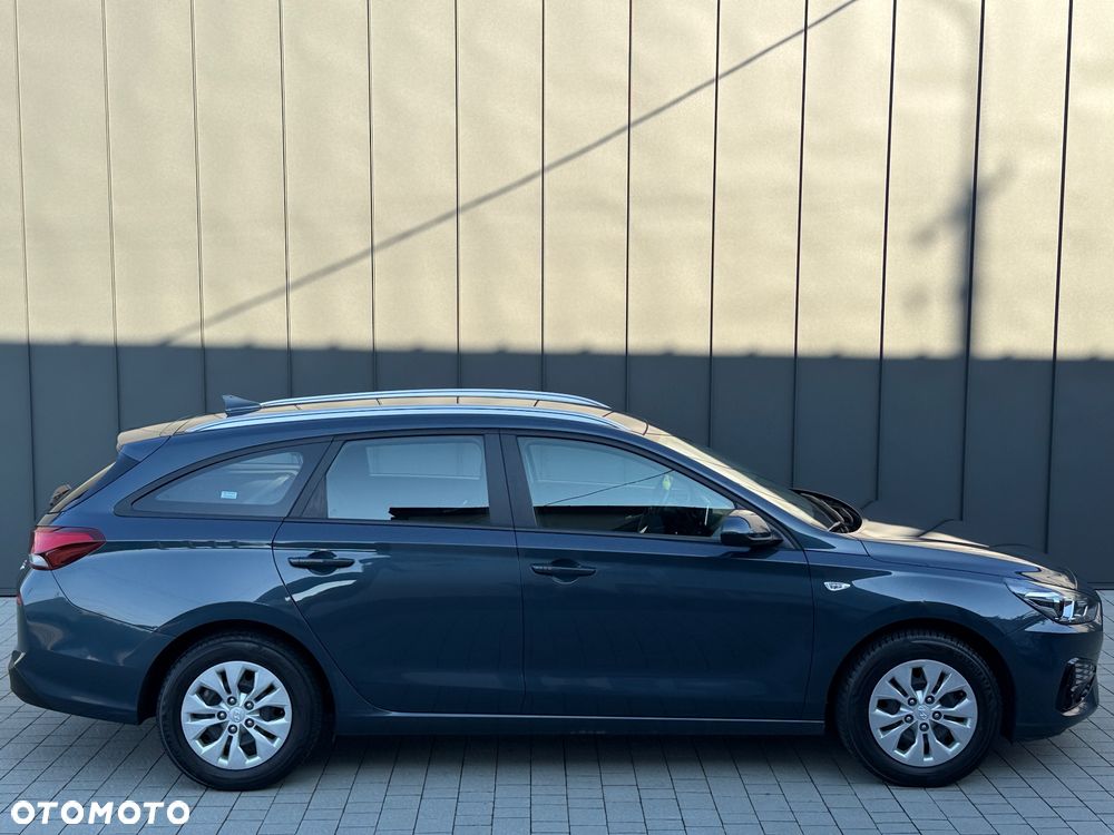 Hyundai i30 1.5 DPI Smart - 17