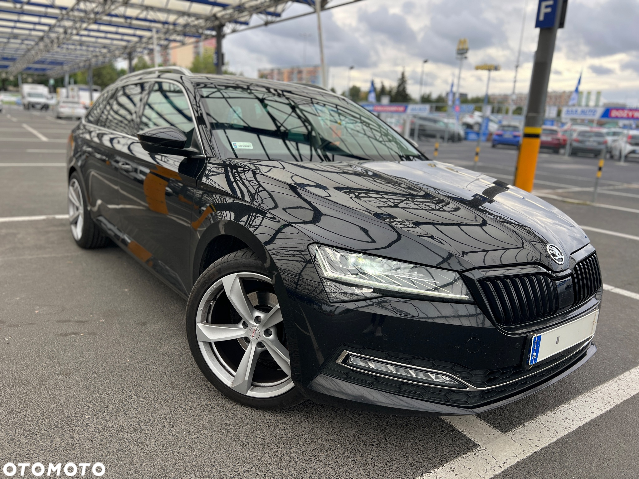 Skoda Superb 2.0 TDI SCR Style DSG - 3