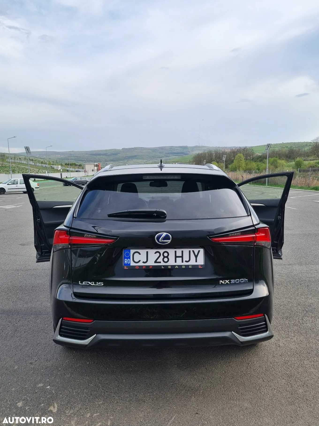 Lexus Seria NX 300h AWD Luxury - 4