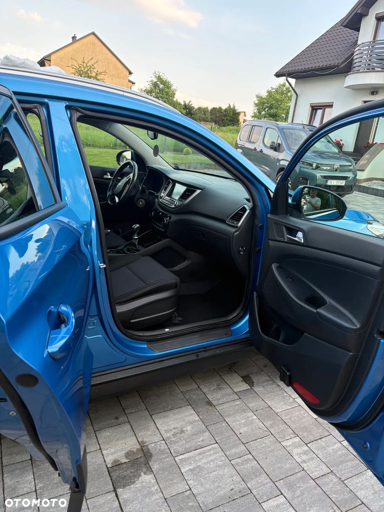 Hyundai Tucson 1.7 CRDI BlueDrive Comfort 2WD - 11