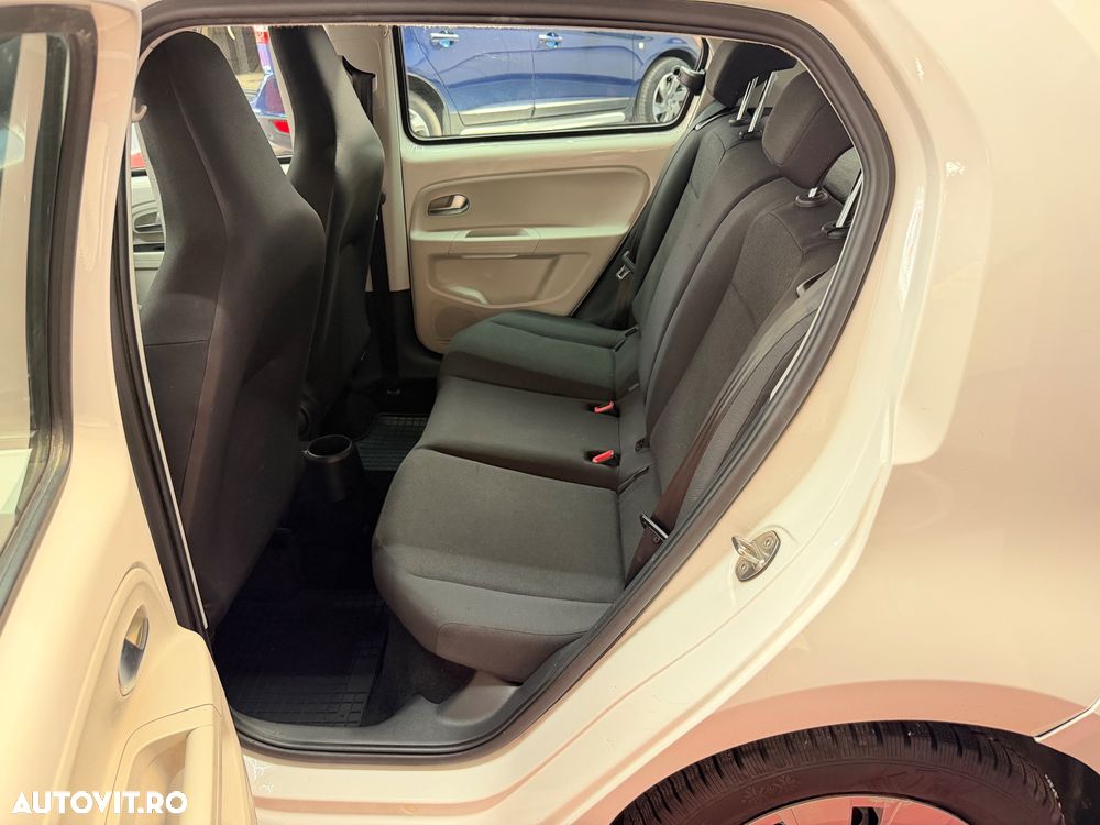 Volkswagen up! - 13