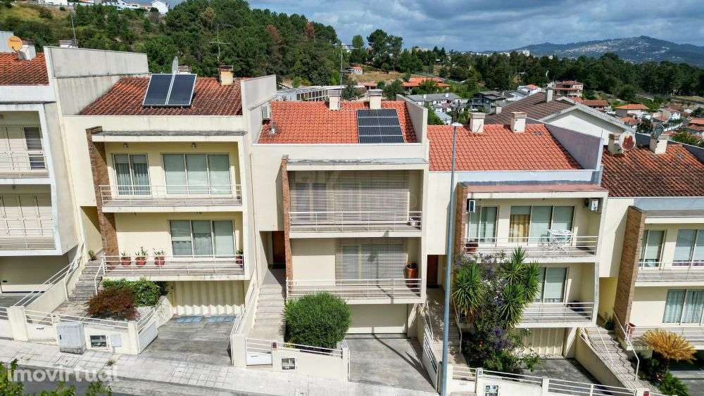 Moradia T3 geminada à venda - Grande imagem: 2/21