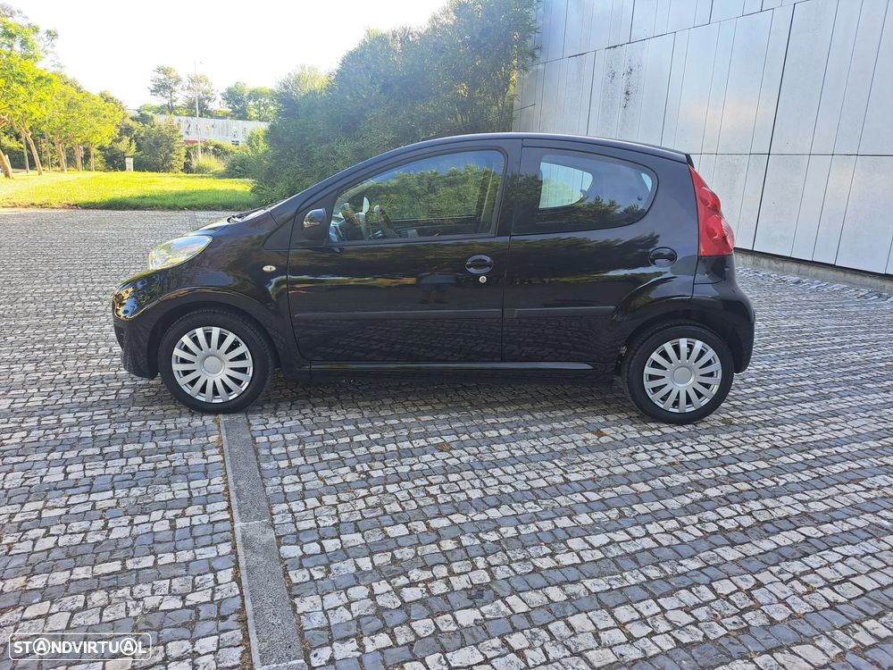 Peugeot 107 1.0 Urban - 9