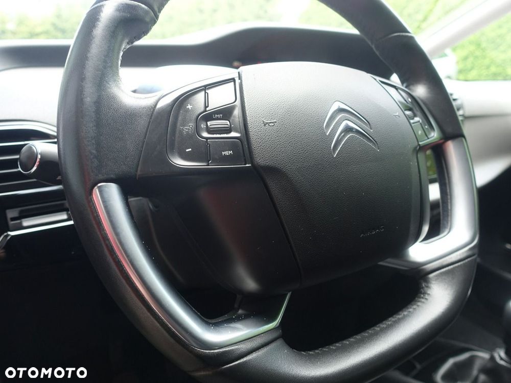 Citroën C4 Picasso 1.2 PureTech Shine S&S - 19