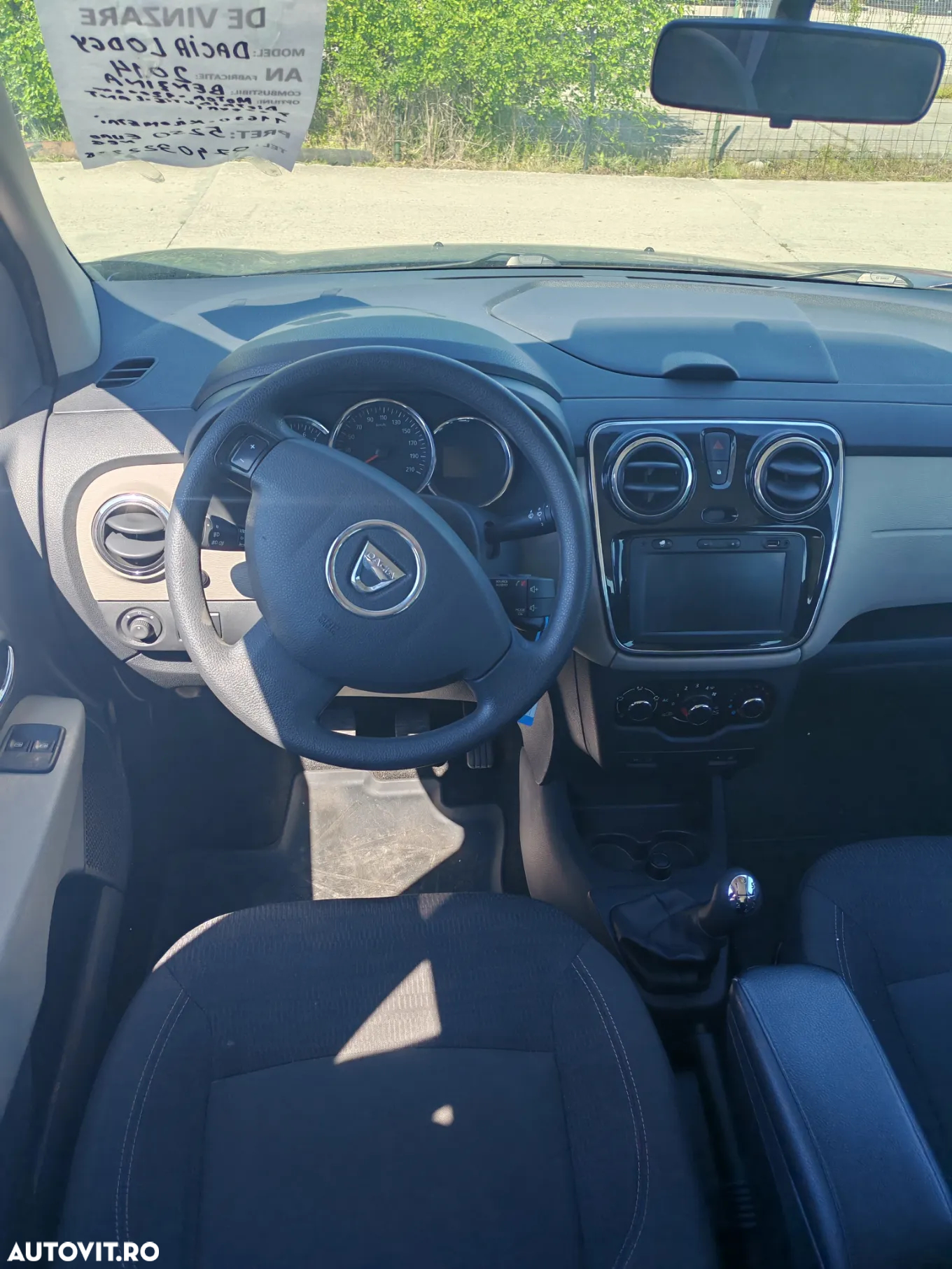 Dacia Lodgy 1.2 TCe 115 CP Laureate - 10
