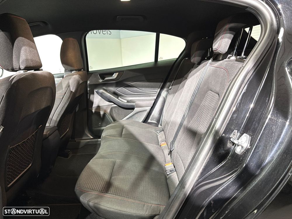 Ford Focus 1.0 EcoBoost MHEV ST-Line - 10