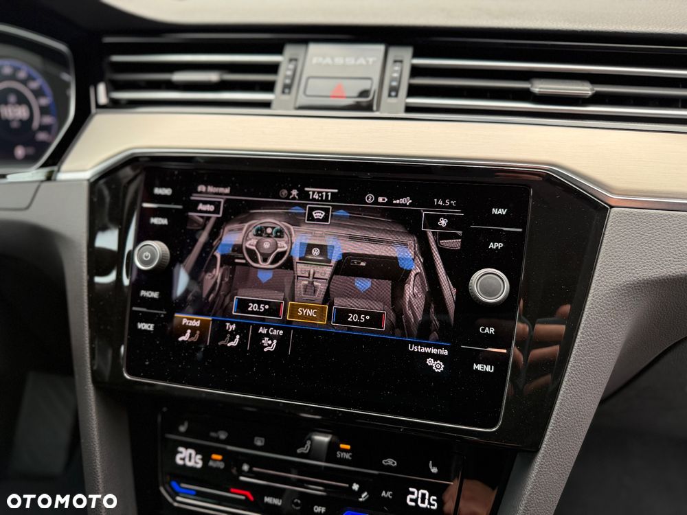 Volkswagen Passat - 34