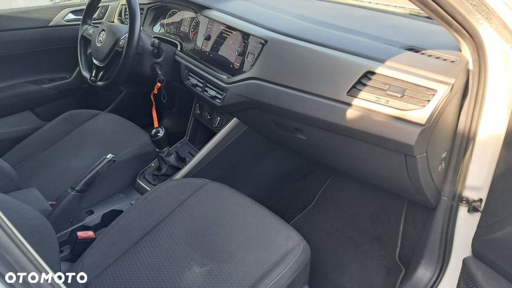 Volkswagen Polo - 22