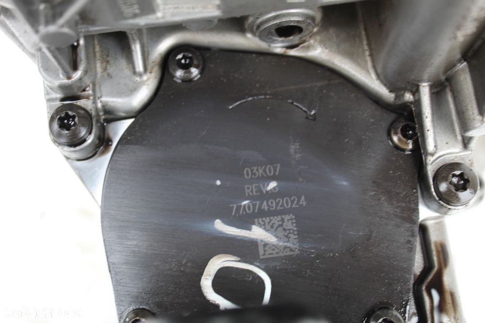 POMPA OLEJU BMW 7798014 E60 E61 E81 E82 E83 E84 E87 E88 E90 E91 E92 E93 - 7