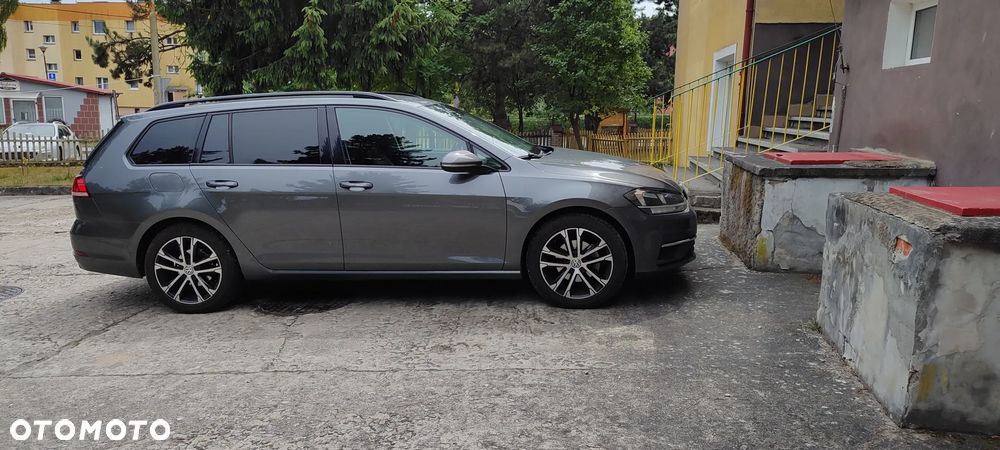 Volkswagen Golf - 4
