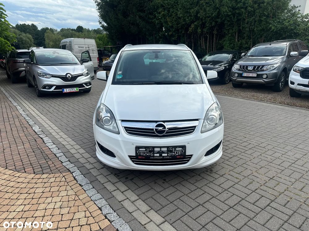 Opel Zafira - 2