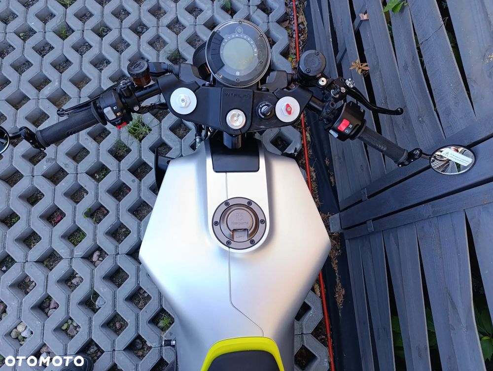 Husqvarna Vitpilen - 8