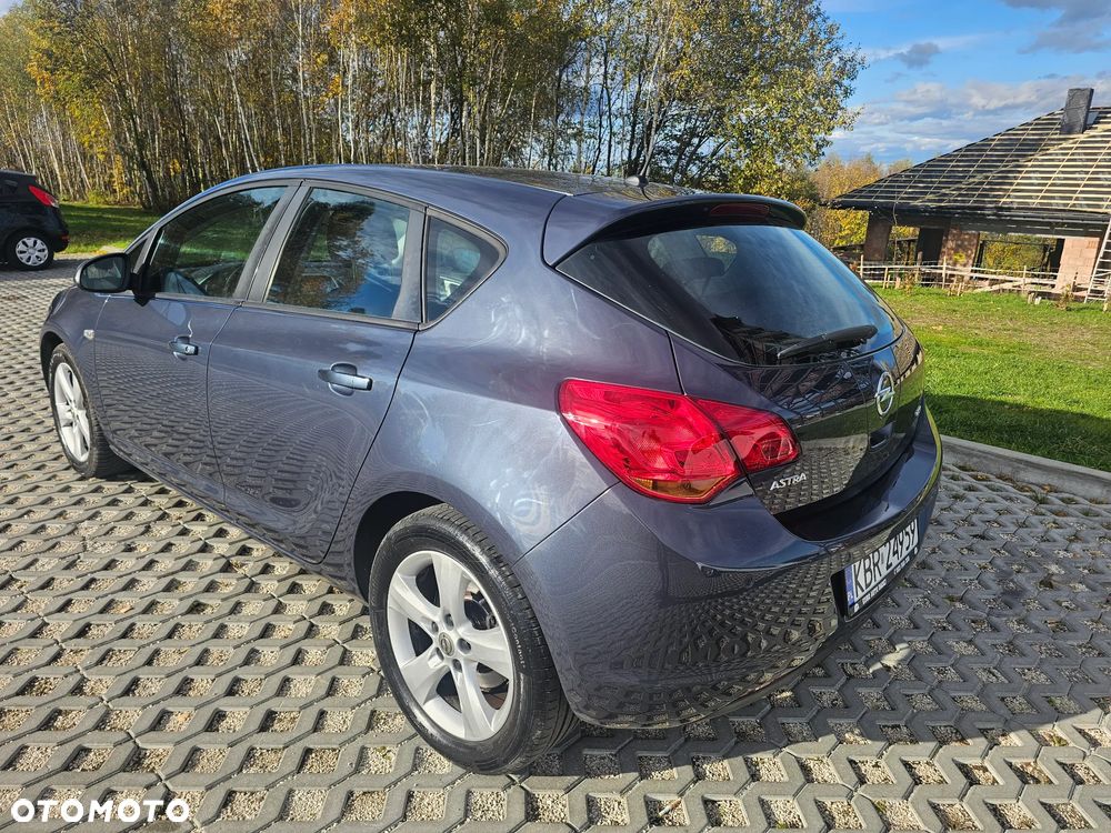 Opel Astra III 1.7 CDTI EcoFLEX - 6