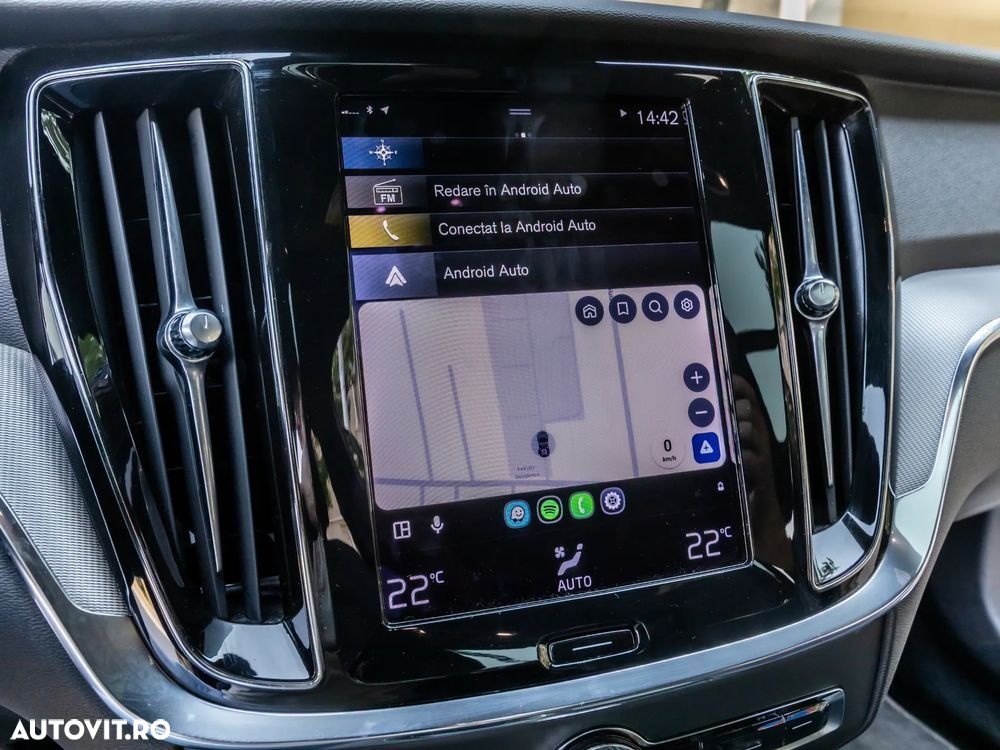 Volvo V60 T8 AWD Recharge Geartronic RDesign - 8