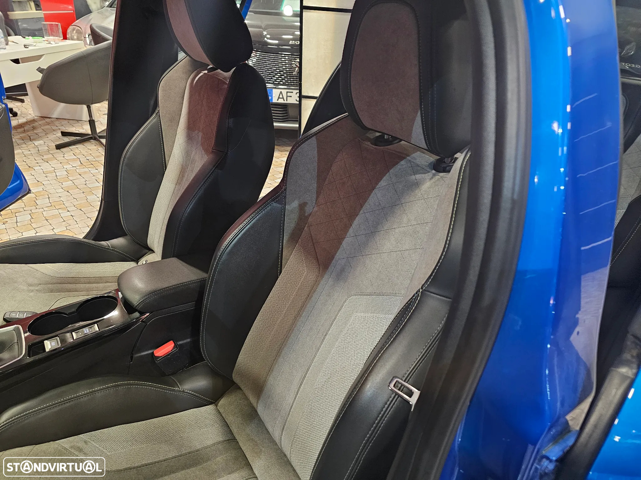 Peugeot 208 1.2 PureTech GT Line - 22