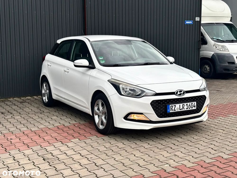 Hyundai i20 blue 1.2 Classic - 4