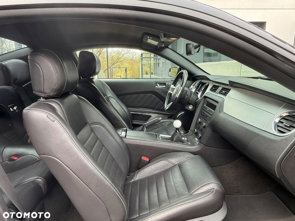 Ford Mustang 5.0 V8 GT - 13