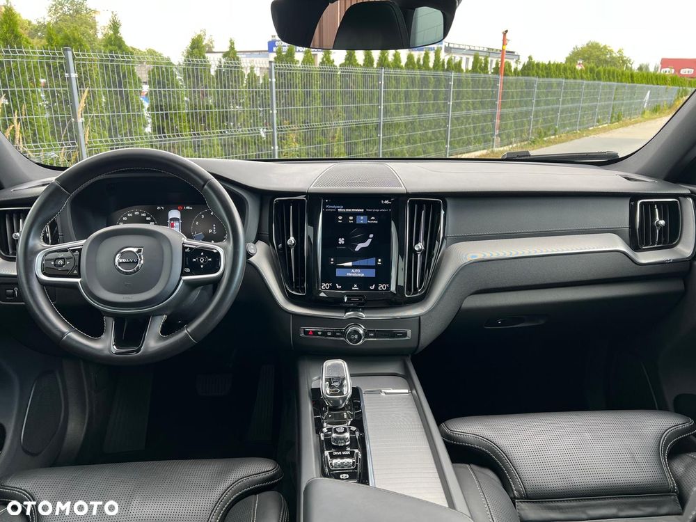 Volvo XC 60 B5 B AWD Inscription - 23