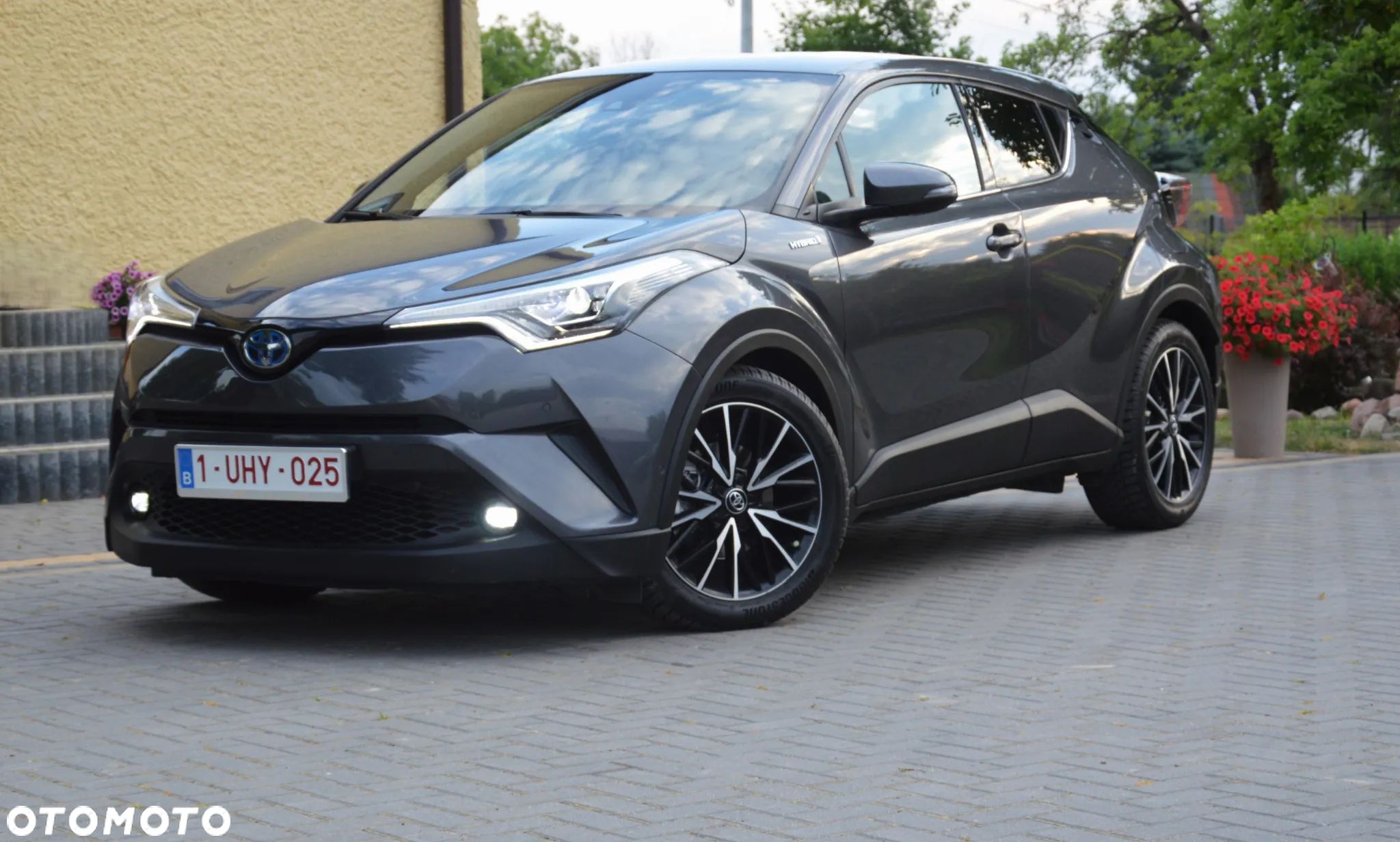 Toyota C-HR 1.8 Hybrid Premium - 1