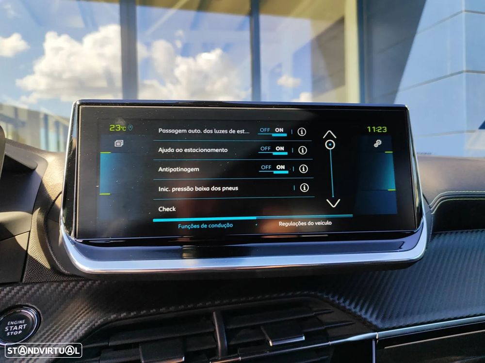 Peugeot e-2008 50 kWh GT - 20