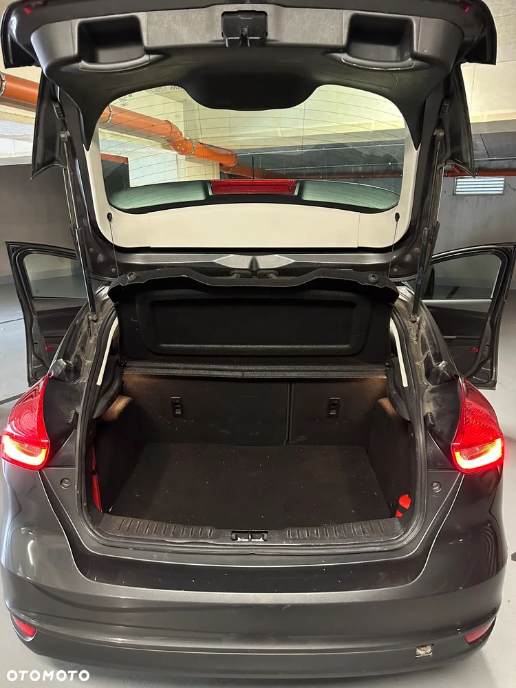 Ford Focus - 17