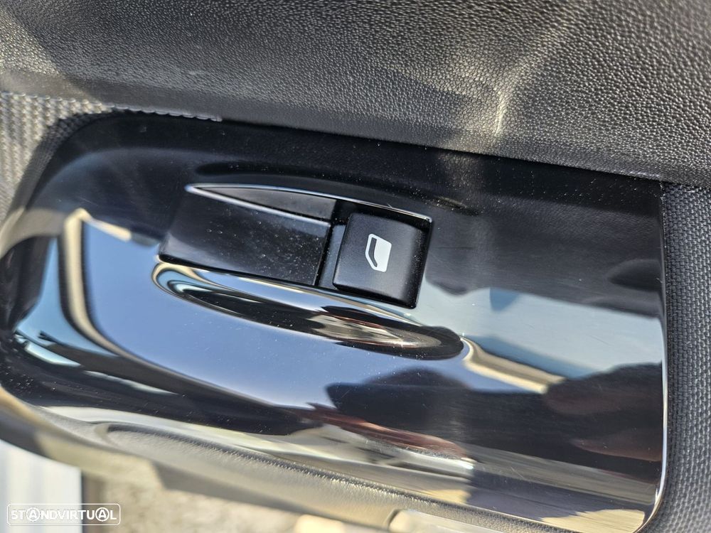 Citroën C3 1.2 PureTech Shine - 47