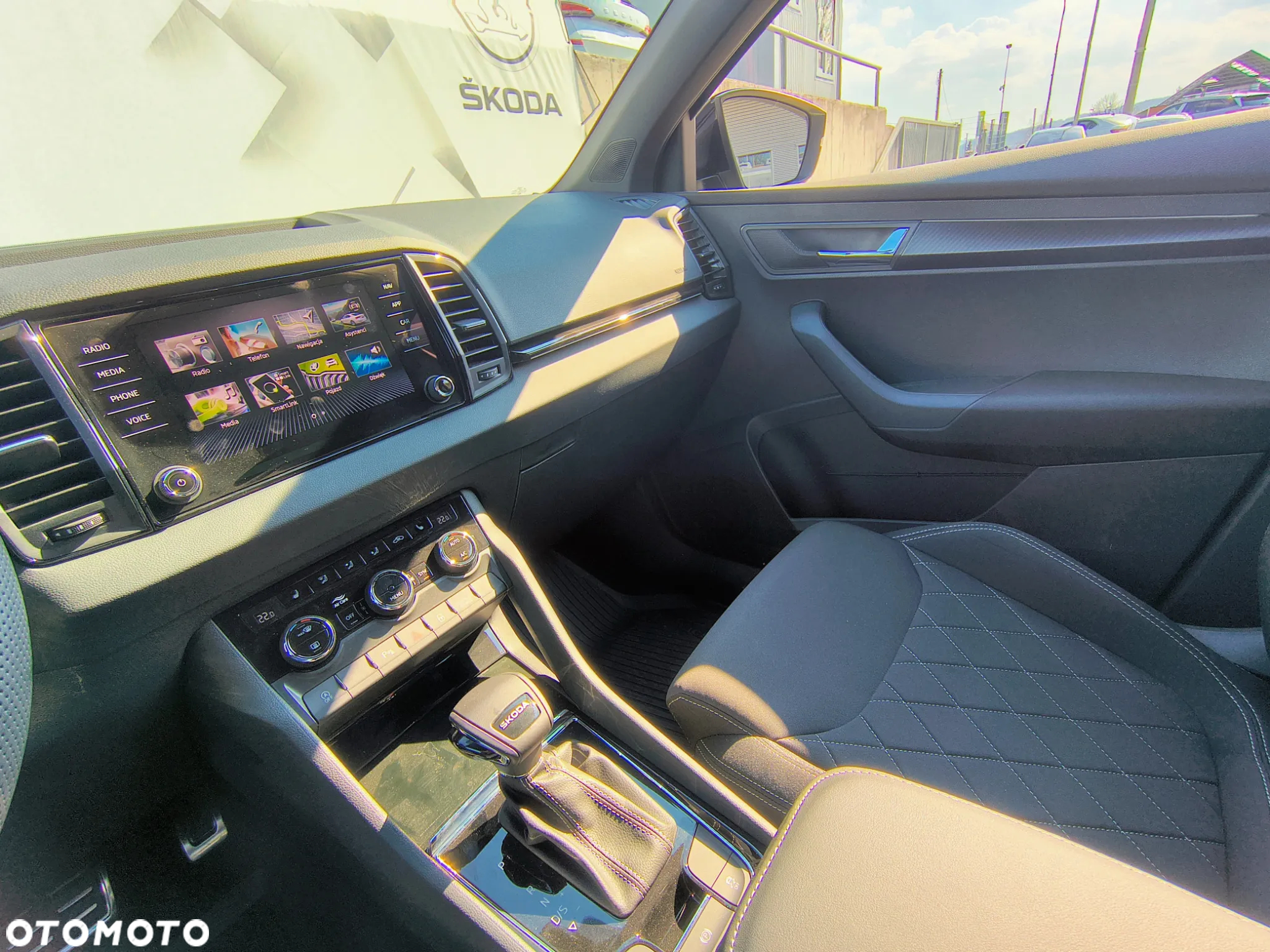 Skoda Karoq 1.5 TSI ACT Sportline DSG - 25