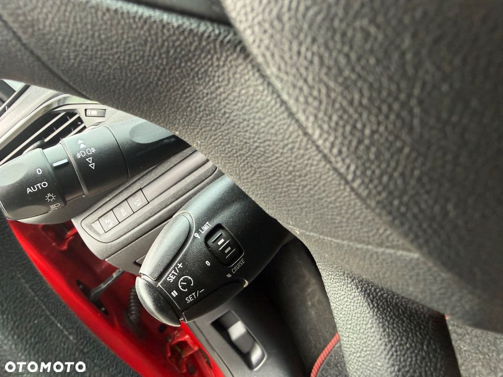 Peugeot 208 Blue-HDi 100 Stop&Start Style - 19