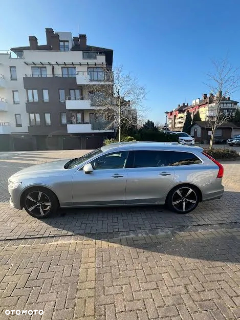 Volvo V90 D4 R-Design - 5