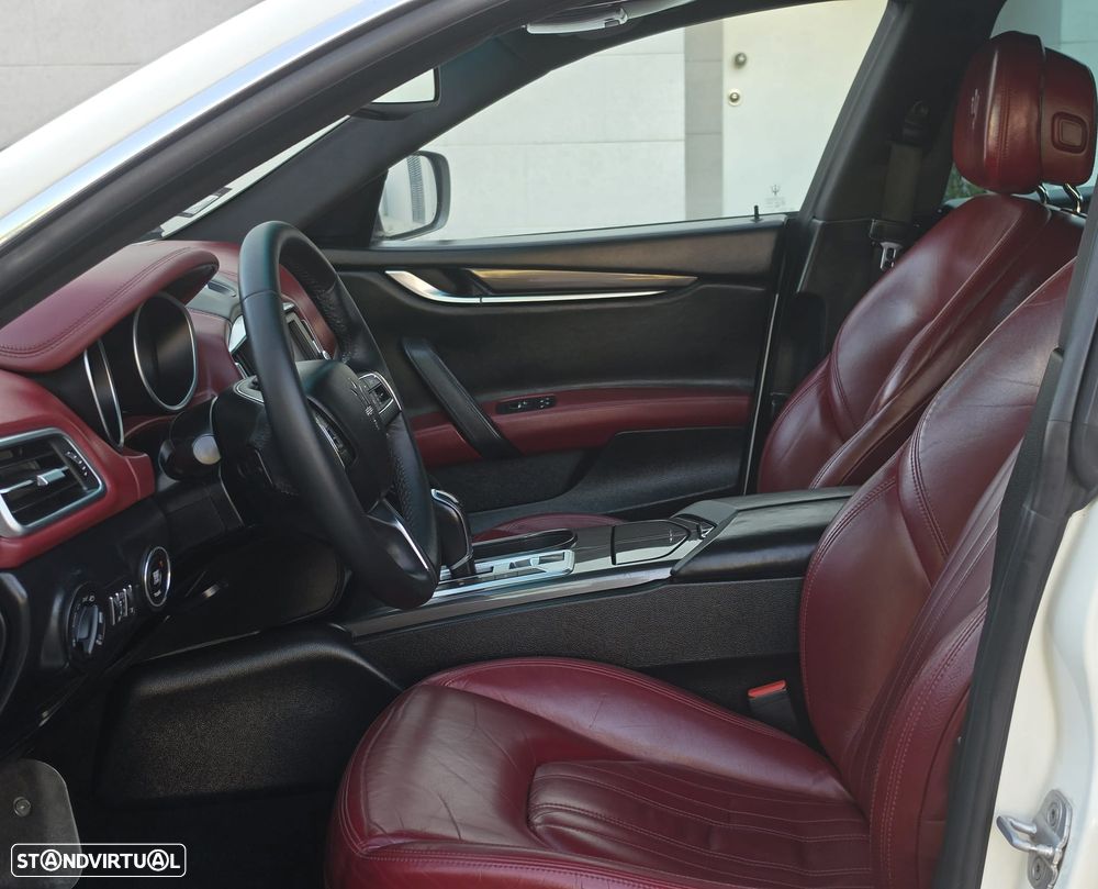Maserati Ghibli 3.0 V6 - 9