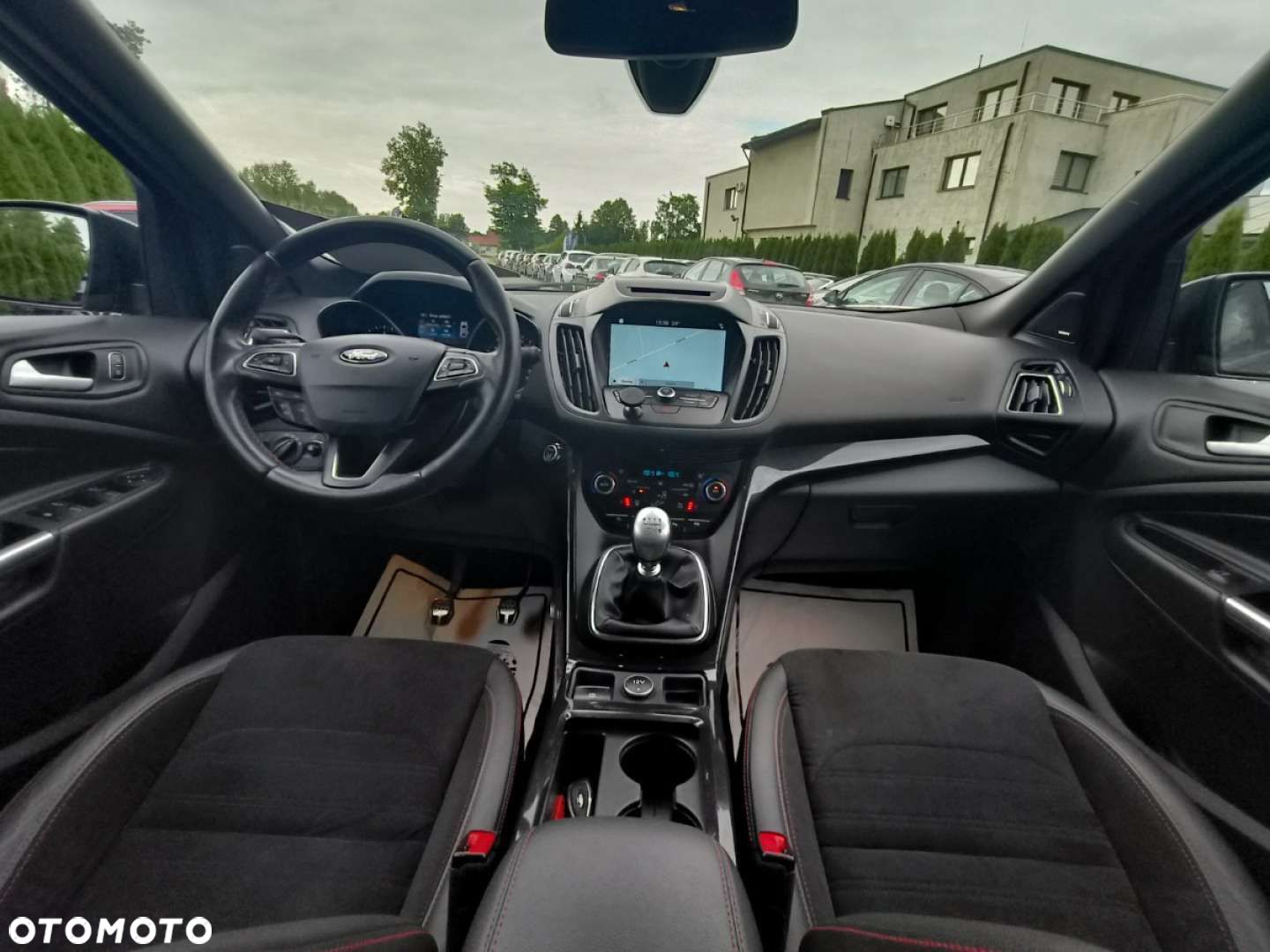 Ford Kuga - 8