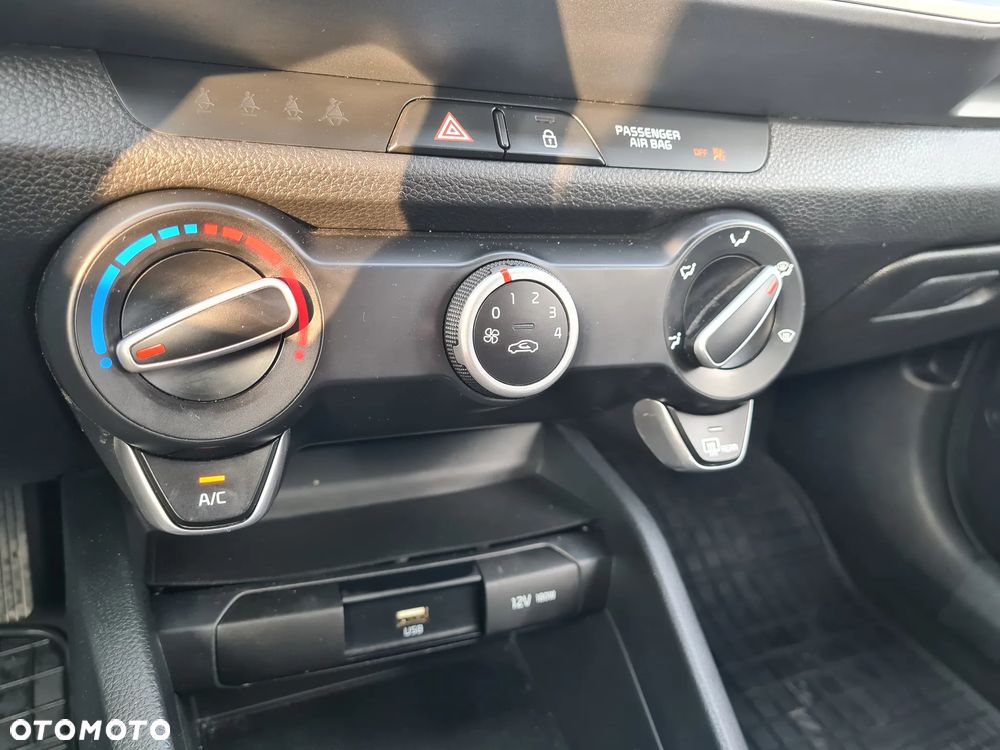 Kia Stonic 1.0 T-GDI L - 24