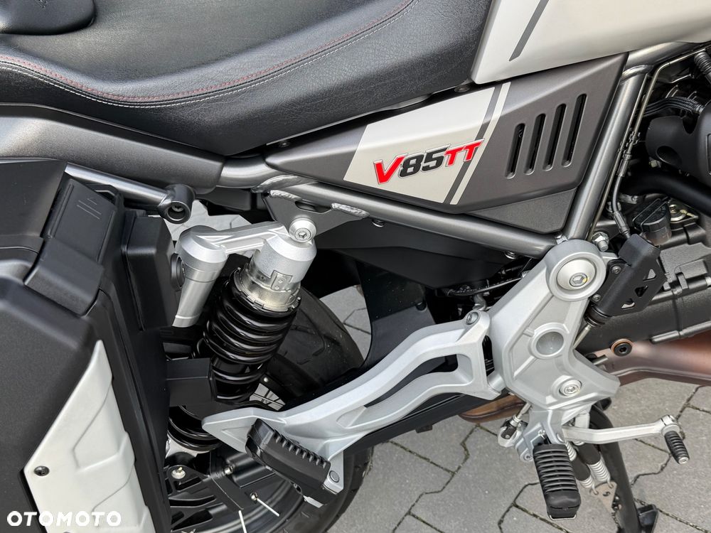 Moto Guzzi V85 - 16