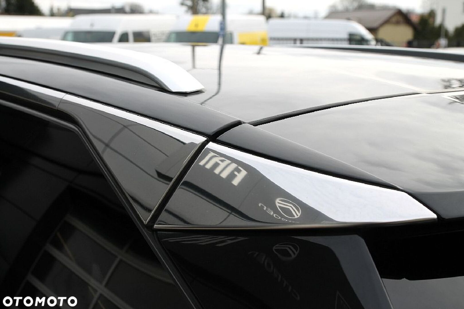 Peugeot 3008 1.2 PureTech Road Trip S&S - 26
