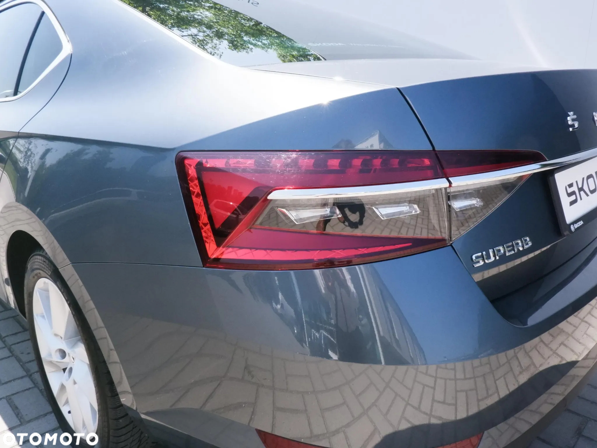 Skoda Superb 2.0 TDI SCR Ambition DSG - 11