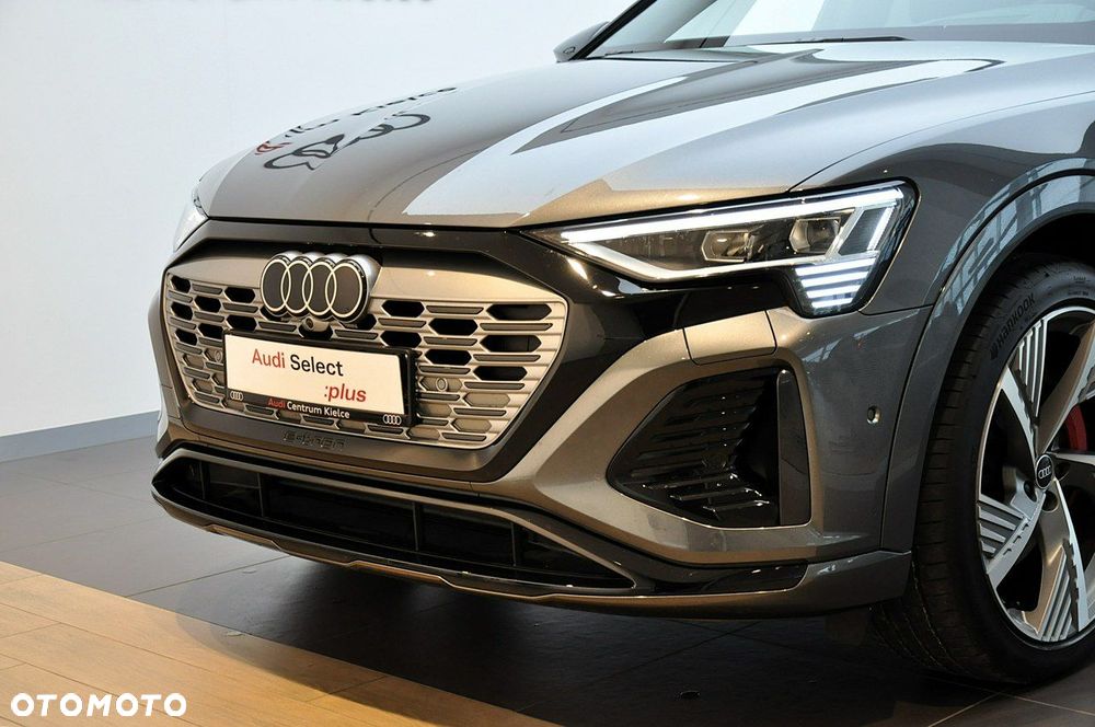 Audi Q8 Sportback e-tron - 9