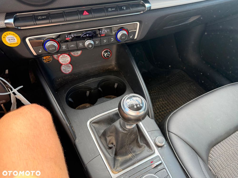 Audi A3 Sportback 2.0 TDI Ambiente - 17