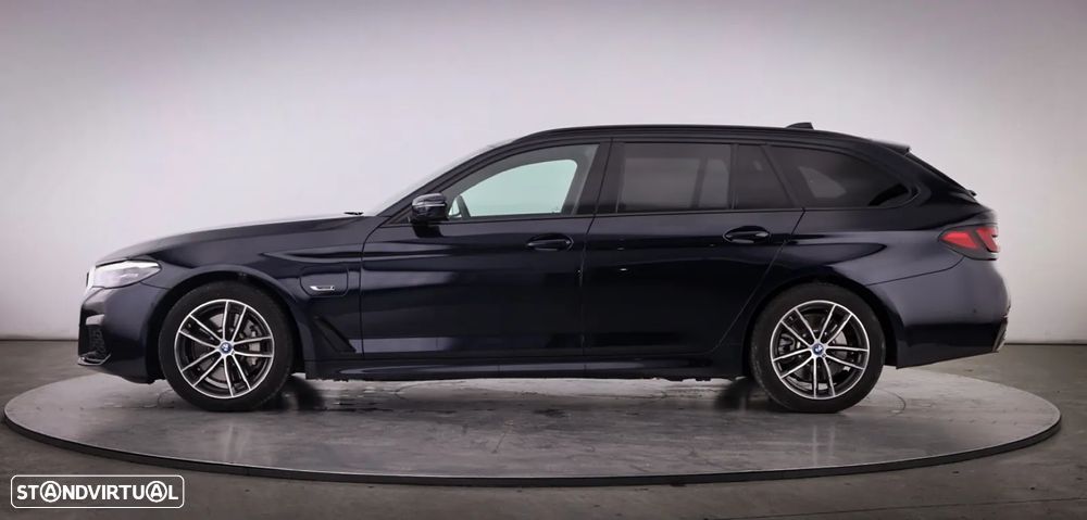 BMW 530 e Pack Desportivo M - 6