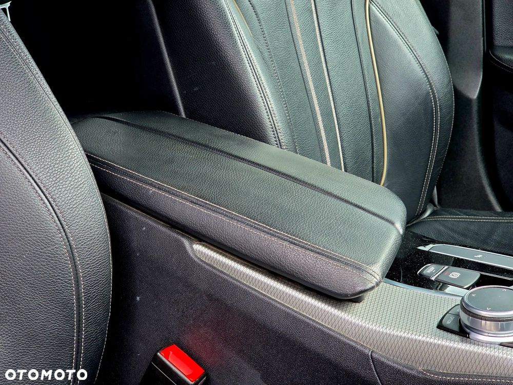 BMW Seria 5 520d M Sport Edition - 23