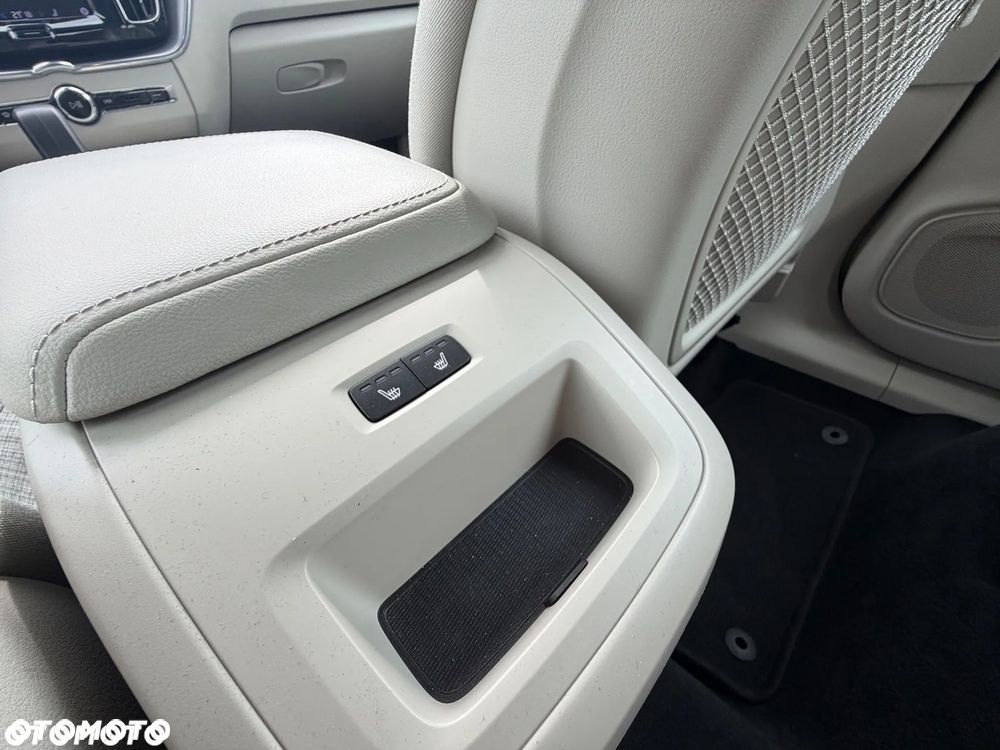Volvo XC 60 B4 D AWD Core - 18