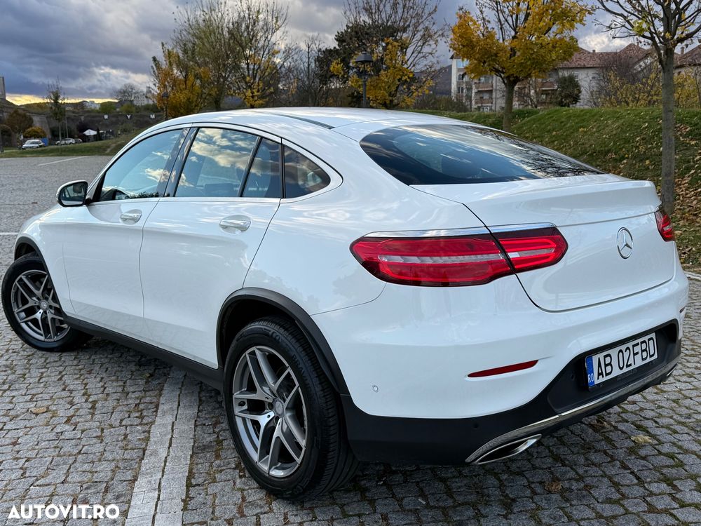 Mercedes-Benz GLC Coupe 250 4Matic 9G-TRONIC AMG Line - 4