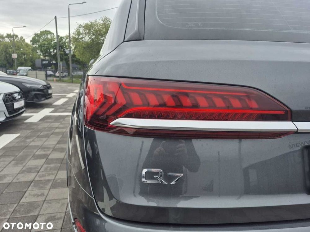 Audi Q7 - 8