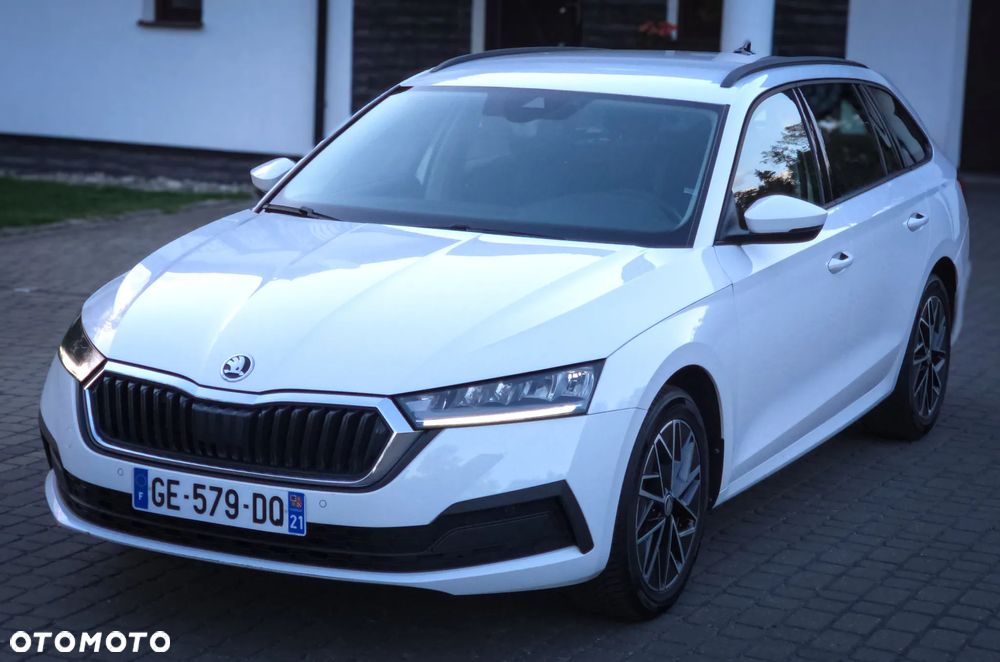 Skoda Octavia 2.0 TDI DSG Edition - 5