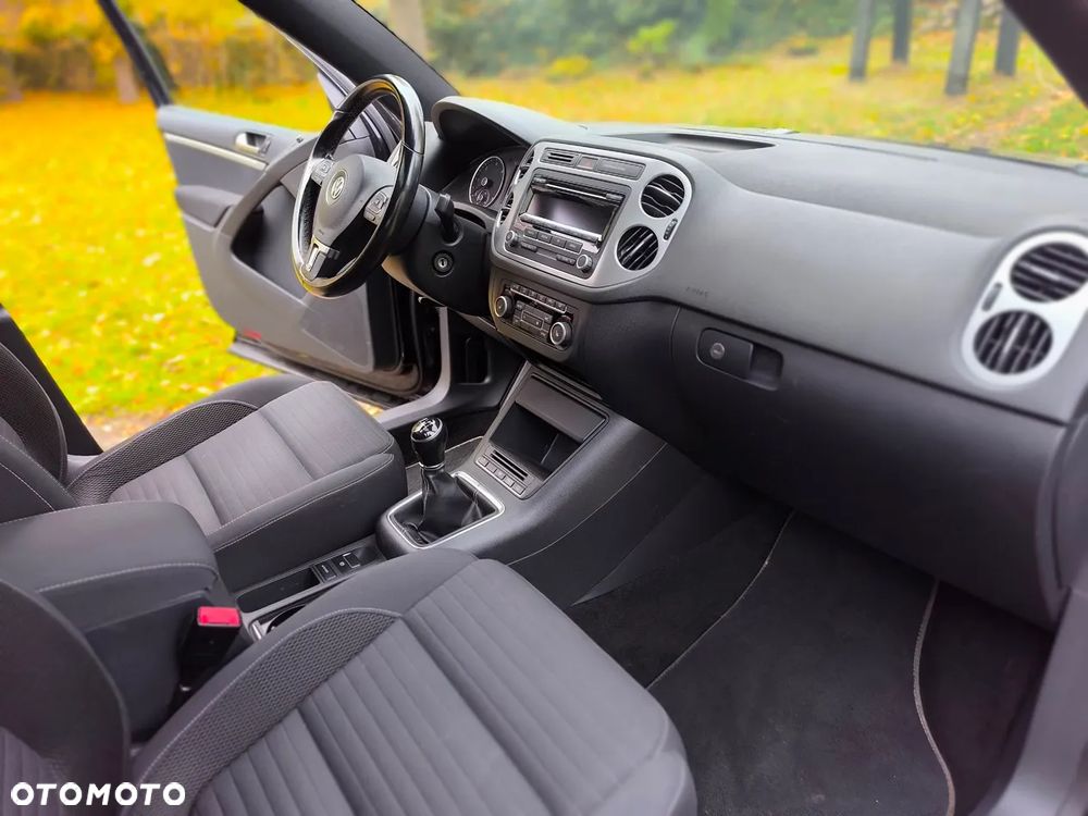 Volkswagen Tiguan - 27