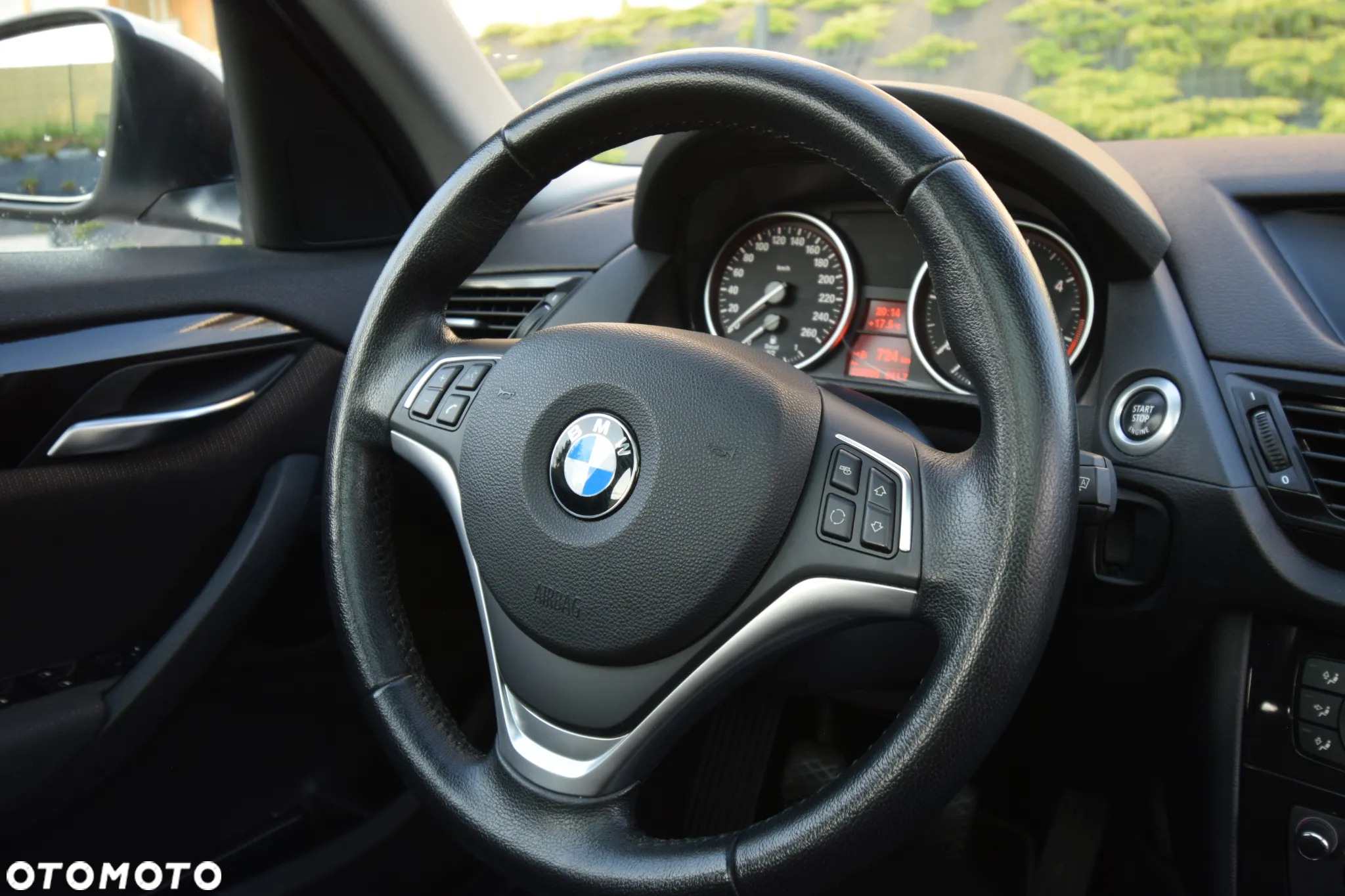 BMW X1 sDrive18d xLine - 31