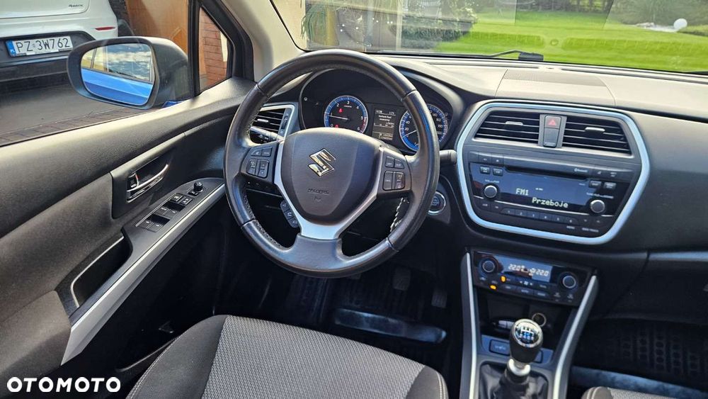 Suzuki SX4 S-Cross 1.6 DDiS Premium - 13